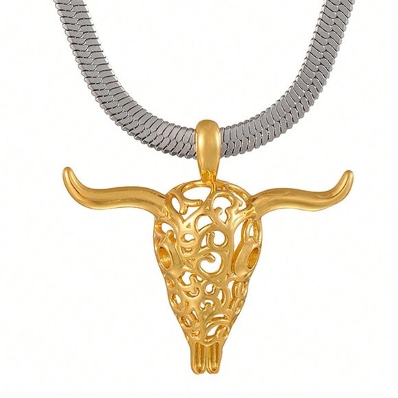 Western Cowboy Women's Horseshoe Bull Head Necklace - Picture 4 of 6